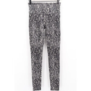 Spanx Faux Leather Snake Shine Leggings 20324R Grey Snake Size Medium